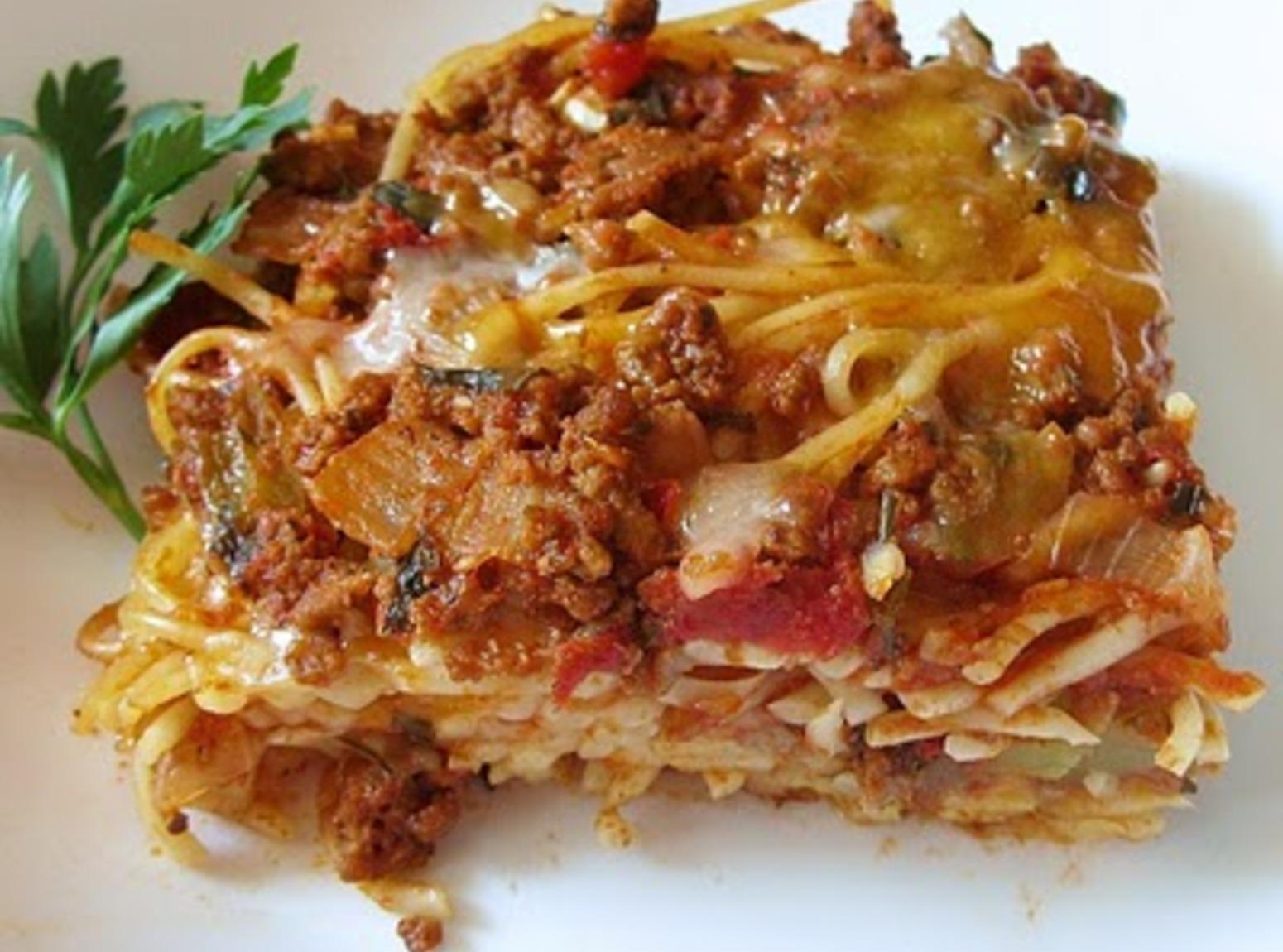 Easy, Delicious Baked Spaghetti
