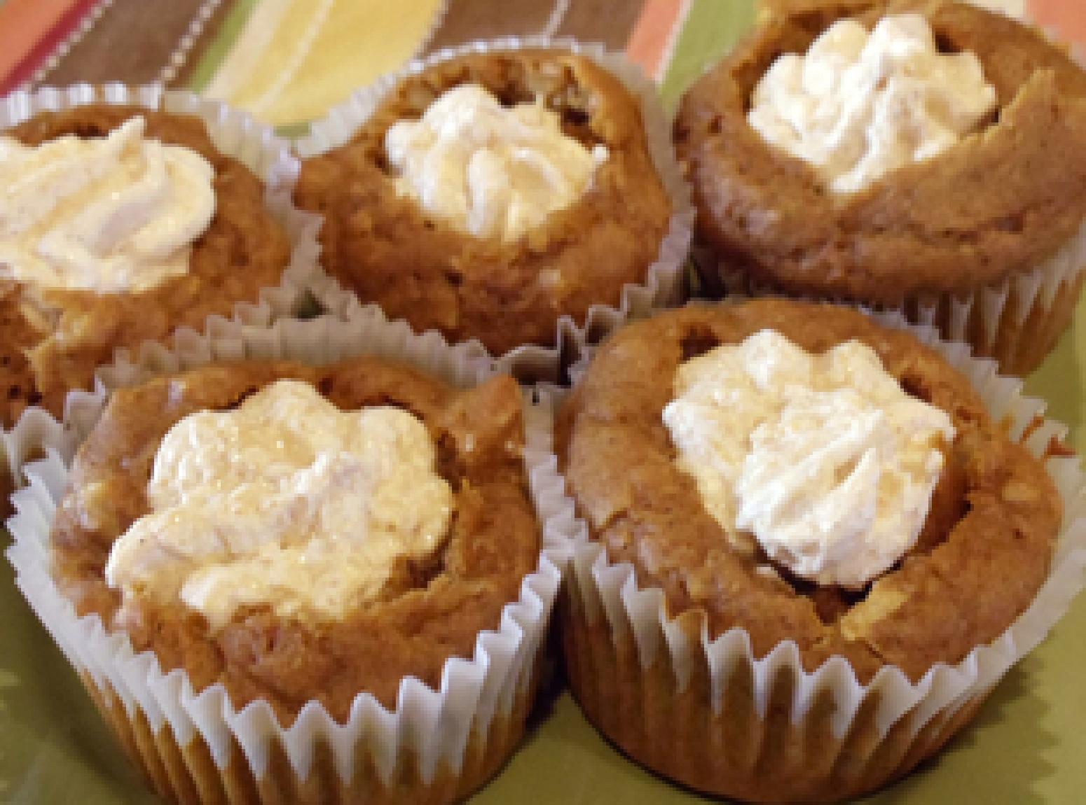 Pumpkin Muffins with Marshmallow Cream