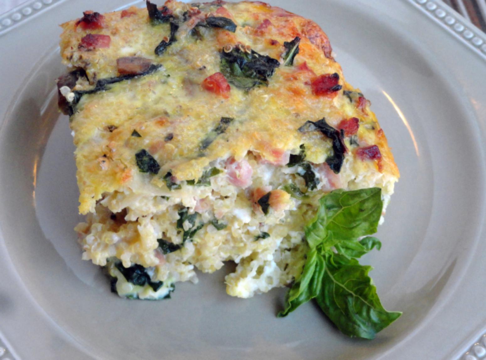 Quinoa Crustless Ham and Kale Quiche