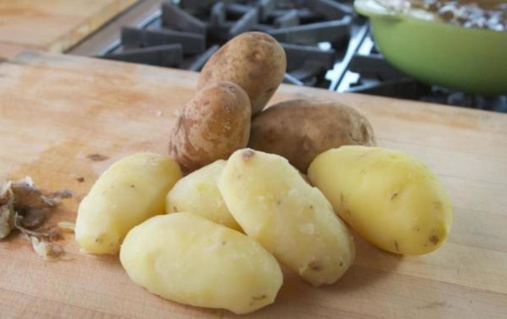 How to Peel Potatoes Just A Pinch