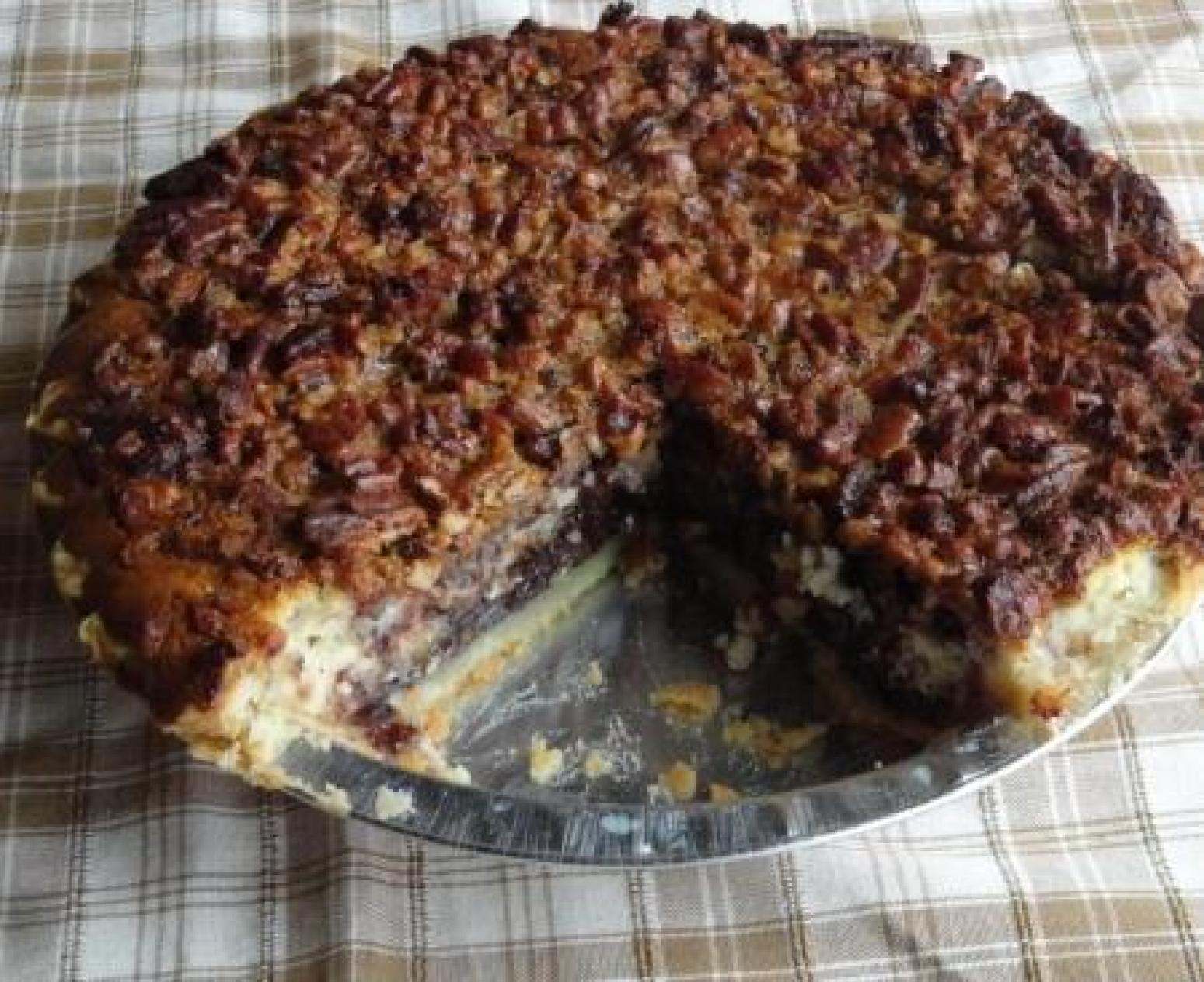 Chocolate Pecan Cheesecake Pie