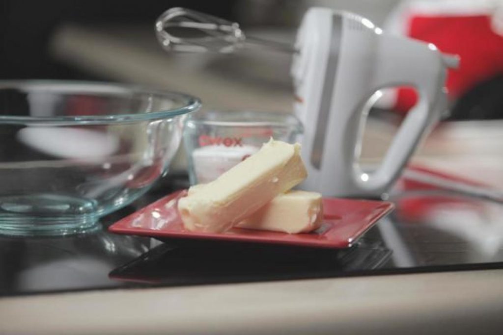 How to Cream Butter & Sugar Just A Pinch