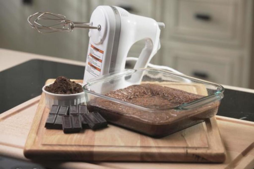 How to Use Hand & Stand Mixers Just A Pinch