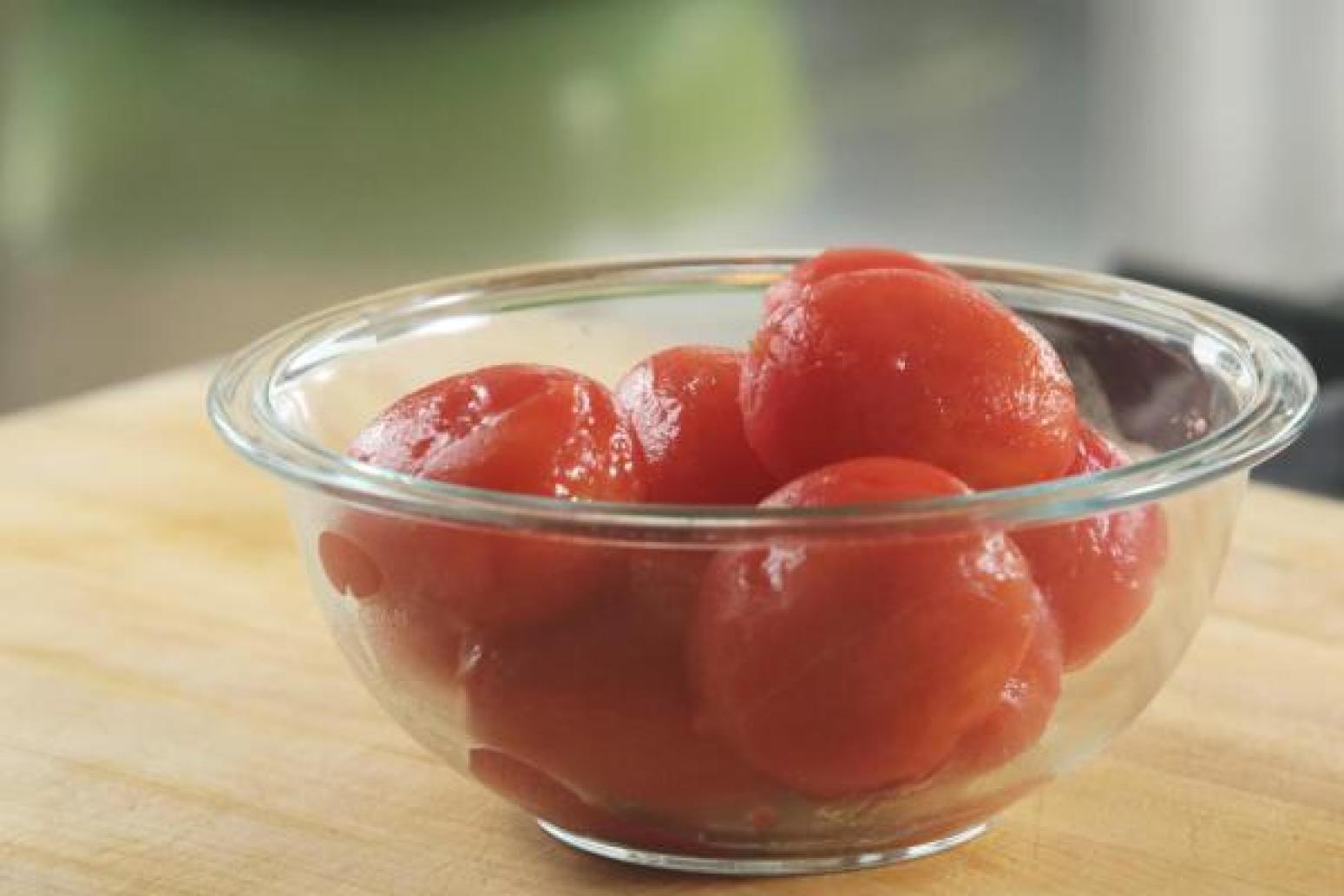 How to Peel Tomatoes Just A Pinch