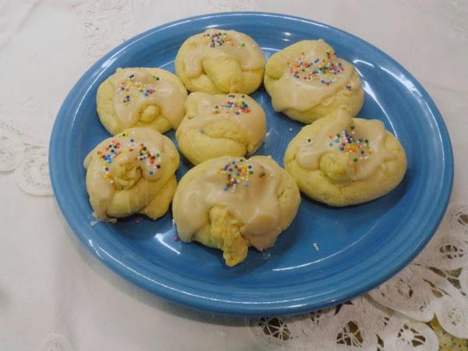 Grandma Lu's Vanilla Anisette Christmas Cookies