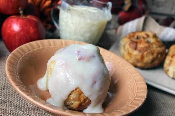 Back in Time Baked Apples with Vanilla Sauce