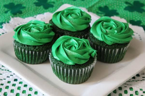 Gayle's Green Velvet Cupcakes